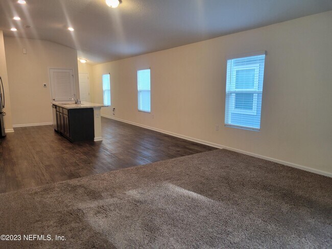 Building Photo - 7940 Meadow Walk Ln