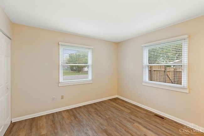 Building Photo - 1420 Broadview Ct