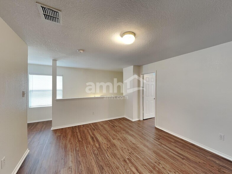 Building Photo - 9315 Juniper Spring