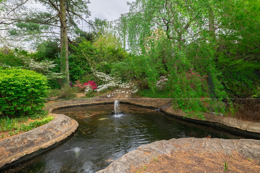 Building Photo - 7651 Tremayne Pl