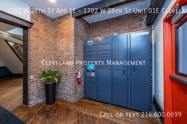 Building Photo - Modern Ohio City Studio Apartment