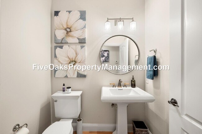 Building Photo - 5185 Mertola Dr
