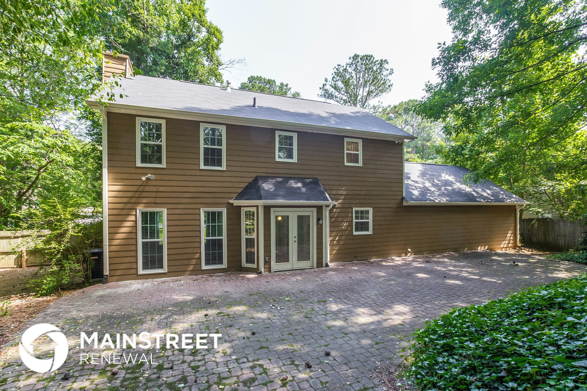 Building Photo - 320 Sumter Dr NE