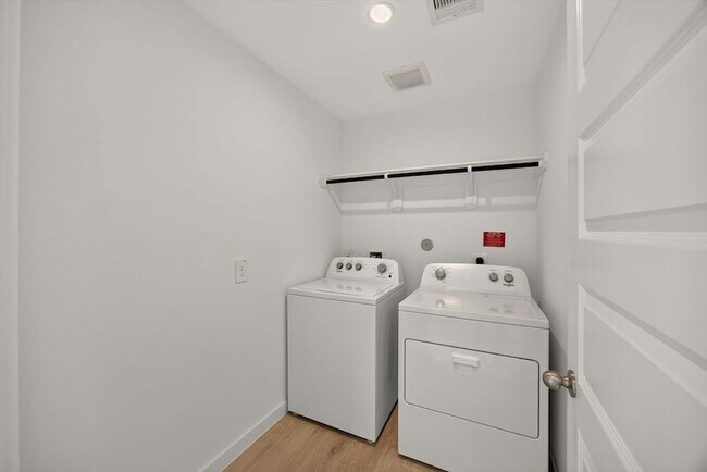 Building Photo - 29510 Paytons Park Ct