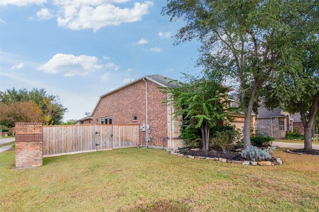 Building Photo - 26946 Carmel Falls Ln