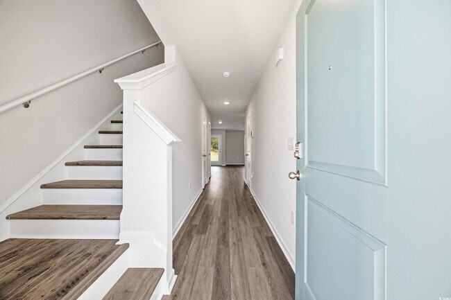 Building Photo - 322 Honeystone St