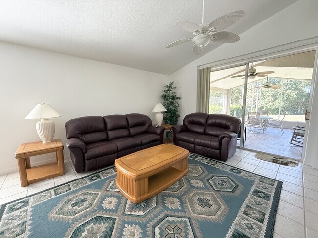 Building Photo - "Charming 3-Bed Oasis with 2 Full Baths in...