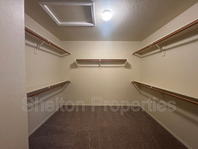 Building Photo - 25184 W Cranston Ln