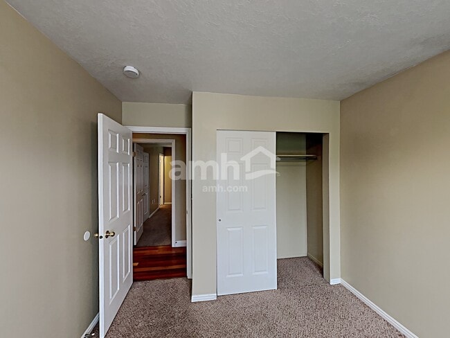 Building Photo - 2671 W 2175 S
