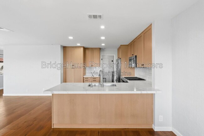 Building Photo - 6531 Corte Valdez