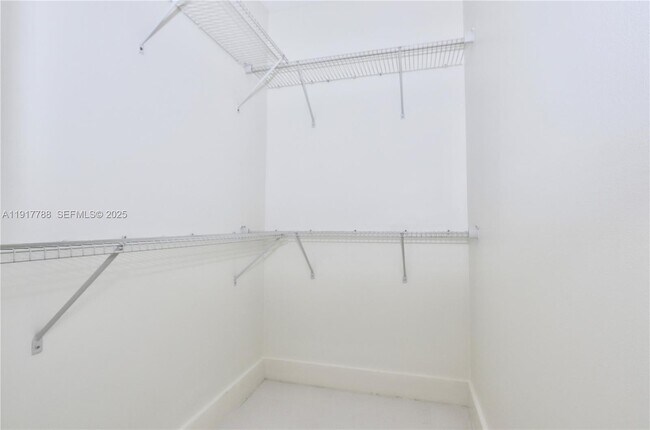 Building Photo - 4000 Island Blvd