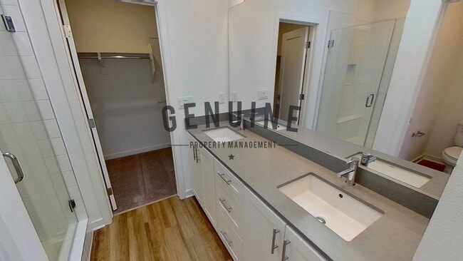 Building Photo - Coming Soon: Modern Tri-Level 2Bd 2.5Ba Townhouse in Irvine!