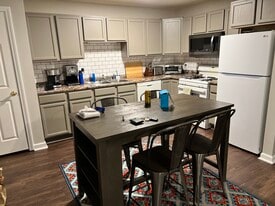 Building Photo - 235 Main St