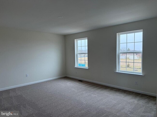 Building Photo - 414 MacLaren Ln