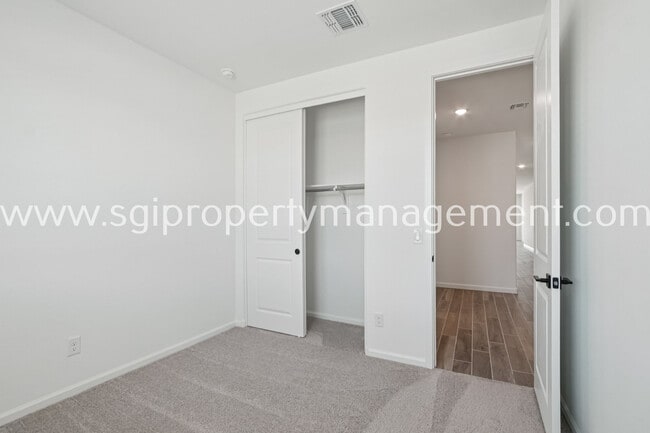 Building Photo - 18259 La Senda Dr W