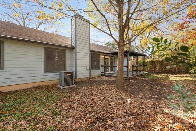 Building Photo - 8704 Birmingham Dr