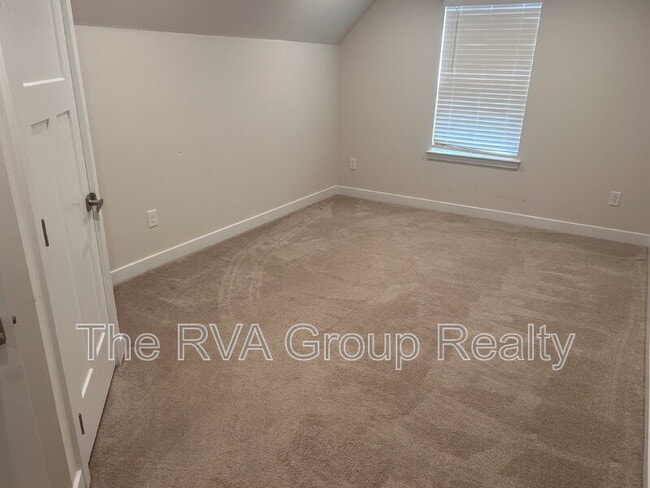 Building Photo - 9065 Spring Green Loop
