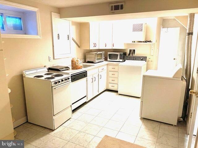 Building Photo - 8507 Leonard Dr