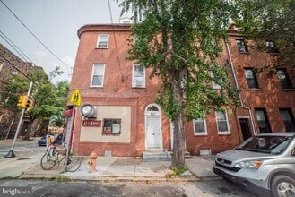 Building Photo - 527 Fairmount Ave