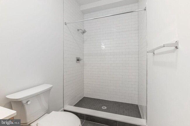 Building Photo - 1519 Ridge Ave