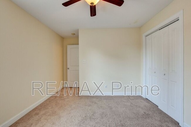 Building Photo - 4923 Krick St