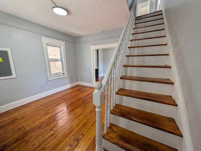 Building Photo - 1409 Mattison Ave