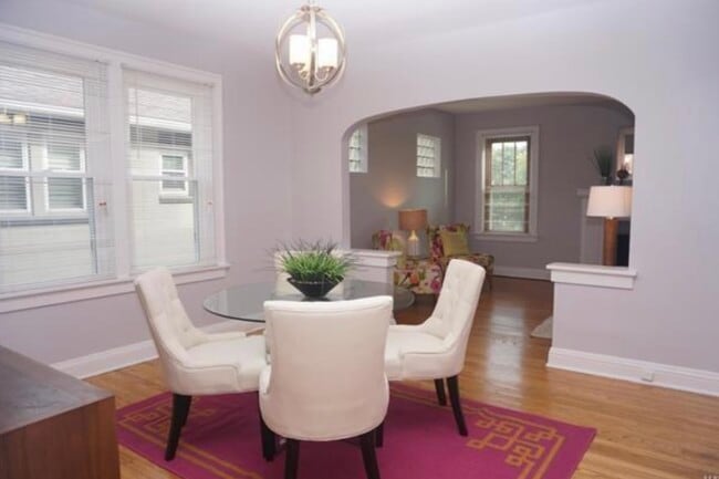 Building Photo - 753 Yale Ave