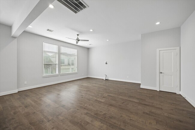 Building Photo - 2310 Langston St
