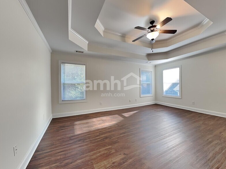 Building Photo - 483 Strawberry Walk