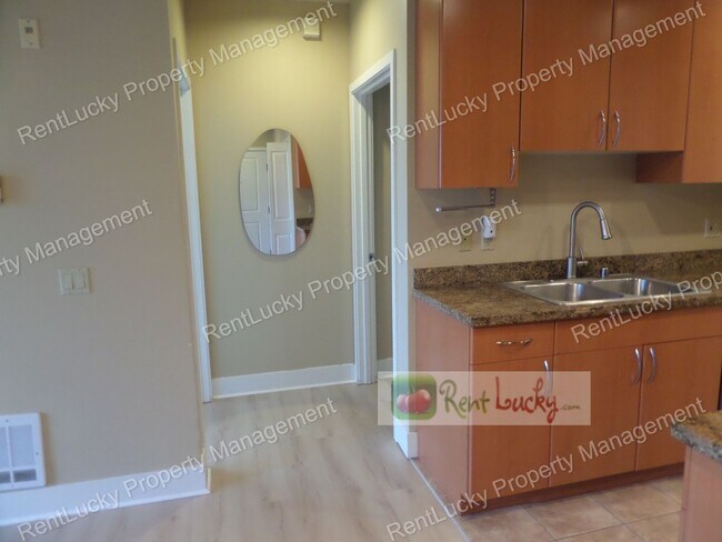 Building Photo - INCREDIBLE PRICE! Lovely CITY VIEW 2-Bedroom, 2 Bath Condo in Fremont Area w/Garage Parking!!