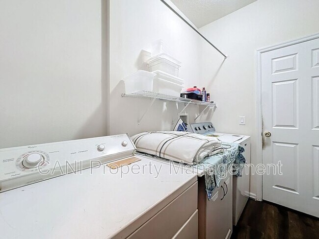 Building Photo - 3104 Conrad Ct