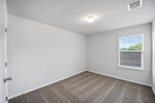 Building Photo - 925 Whisper Spgs Ct