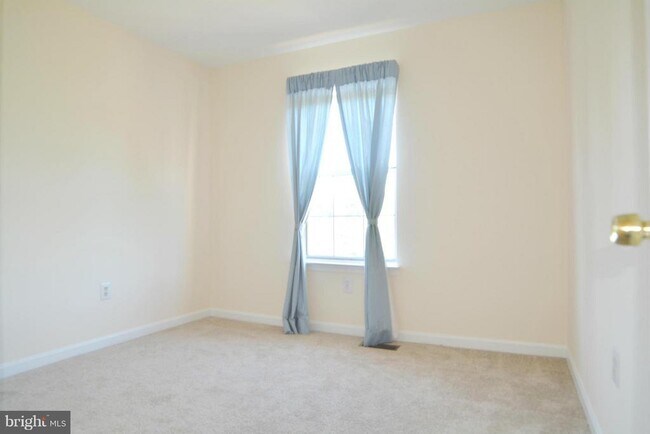Building Photo - 8625 Andrew Ellicott Ct