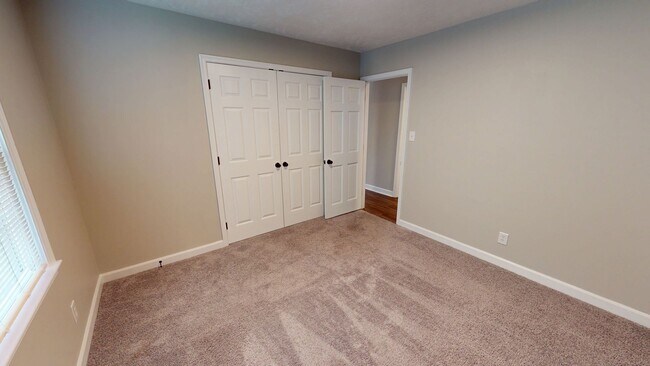 Building Photo - Remodeled 3 Bedroom Ranch with Fenced Backyard in Convenient Location