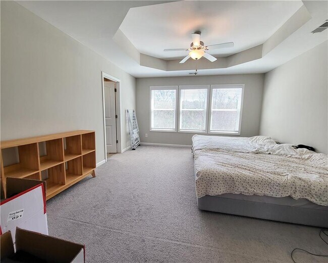 Building Photo - 871 Sunset Park Dr