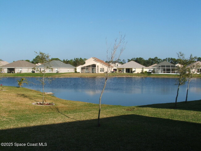 Building Photo - 2410 Stratford Pointe Dr