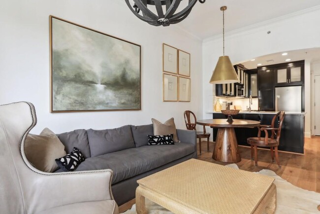 Building Photo - 2277/2255 Peachtree Rd NE