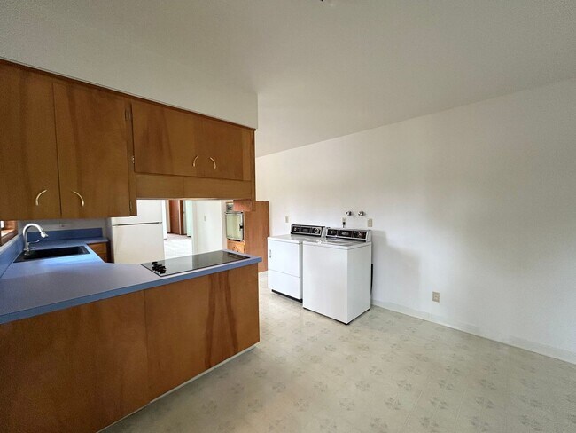 Building Photo - sw114th