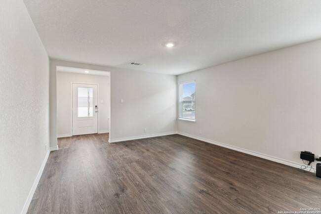 Building Photo - 22811 Tee Shot