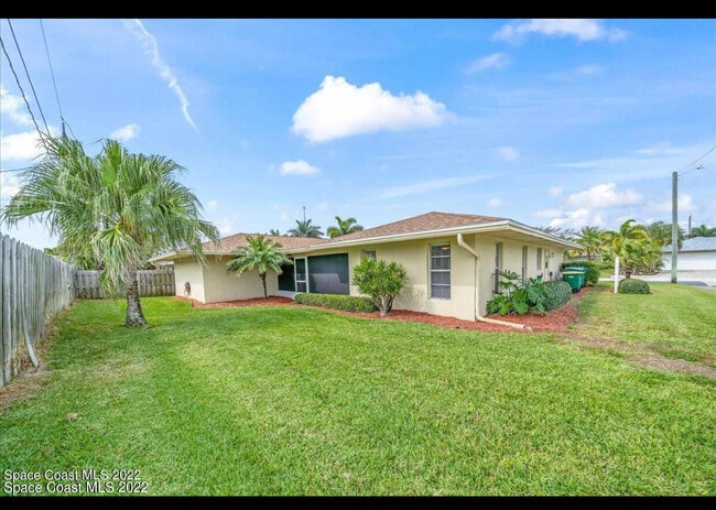 Building Photo - 755 Verbenia Dr