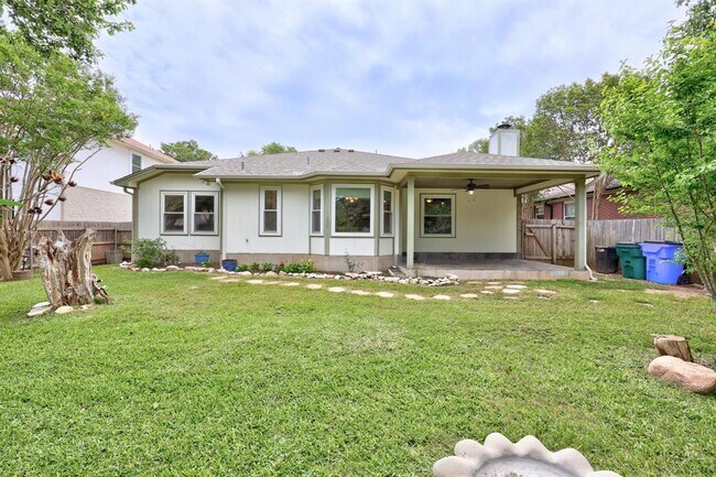 Building Photo - 1617 Abbey Ln