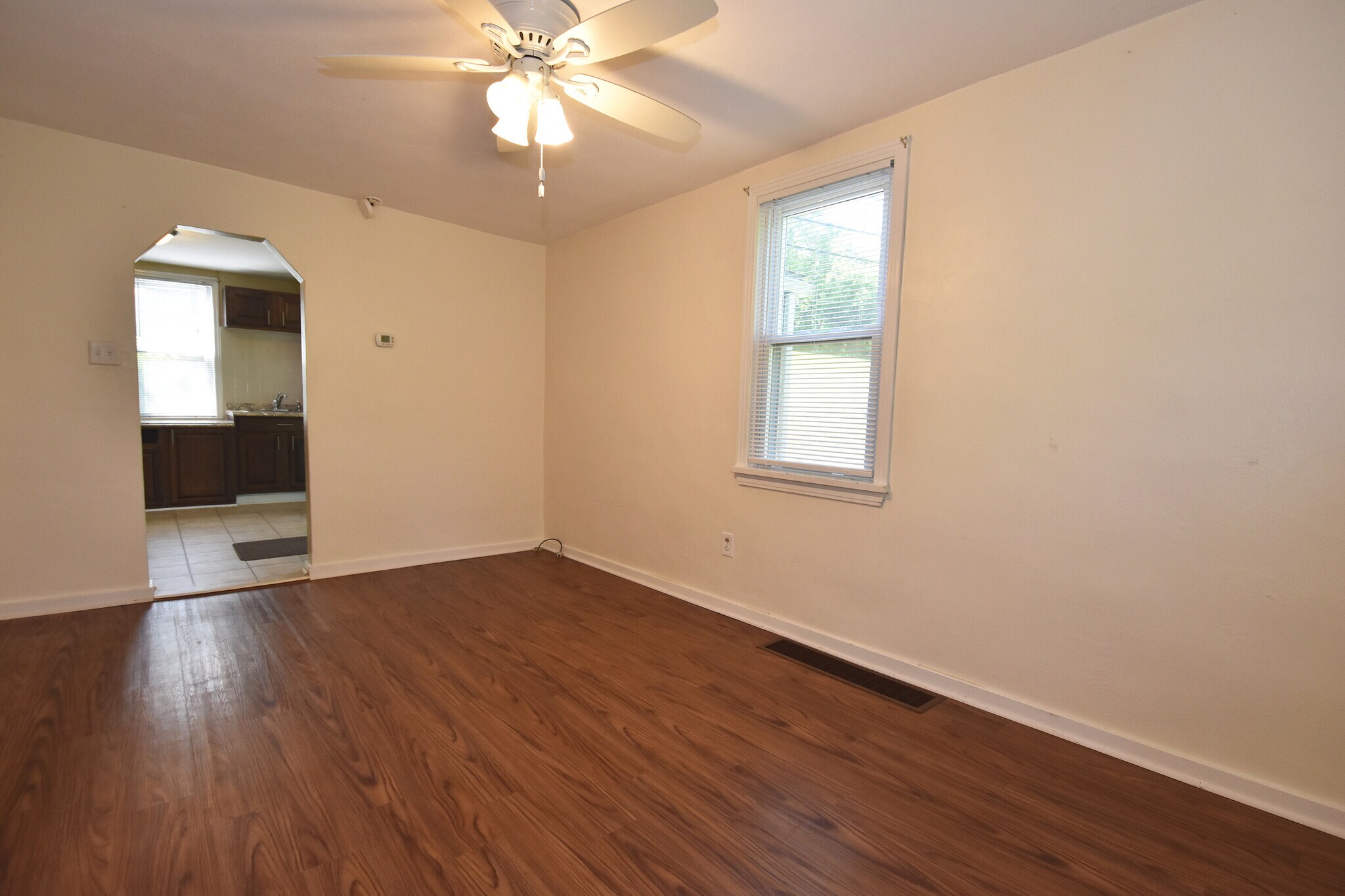 Living Room - 1021 Joseph St