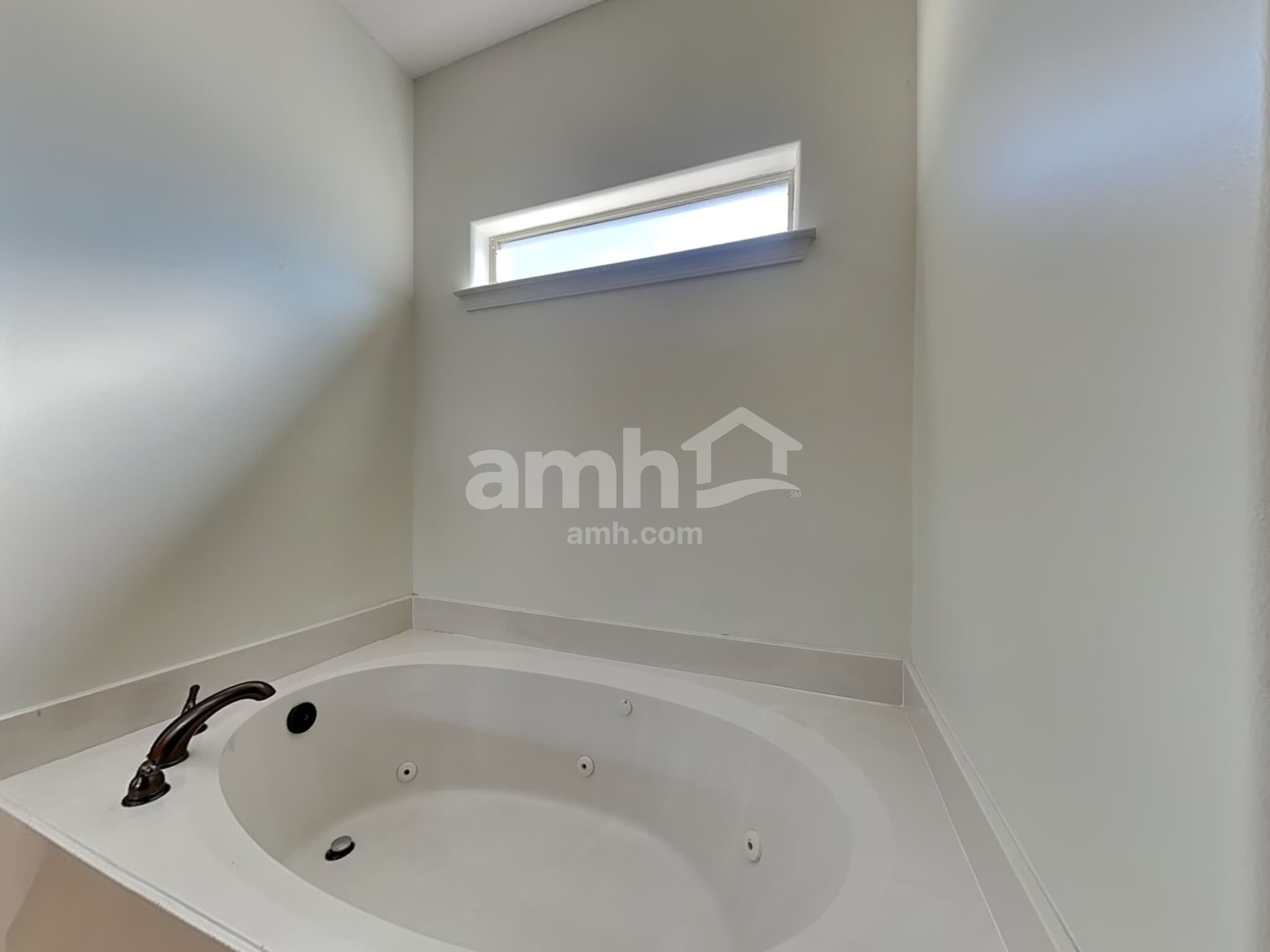 Building Photo - 10361 Cooper Ridge Cv