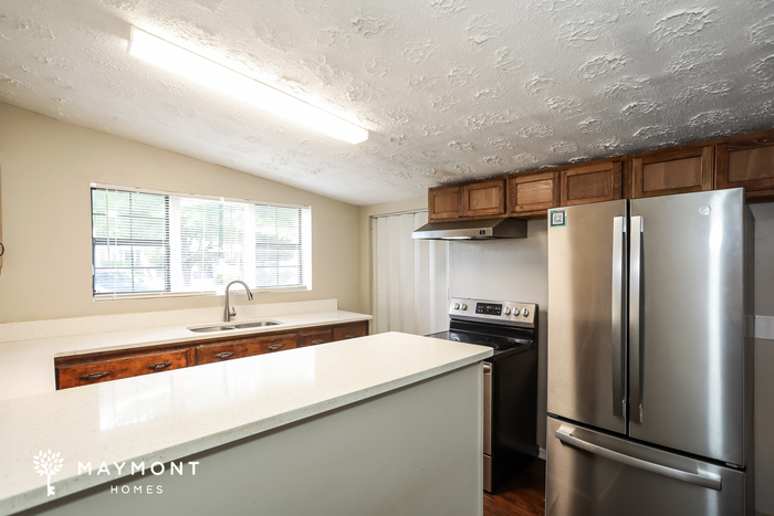Building Photo - 8863 Yeoman Dr