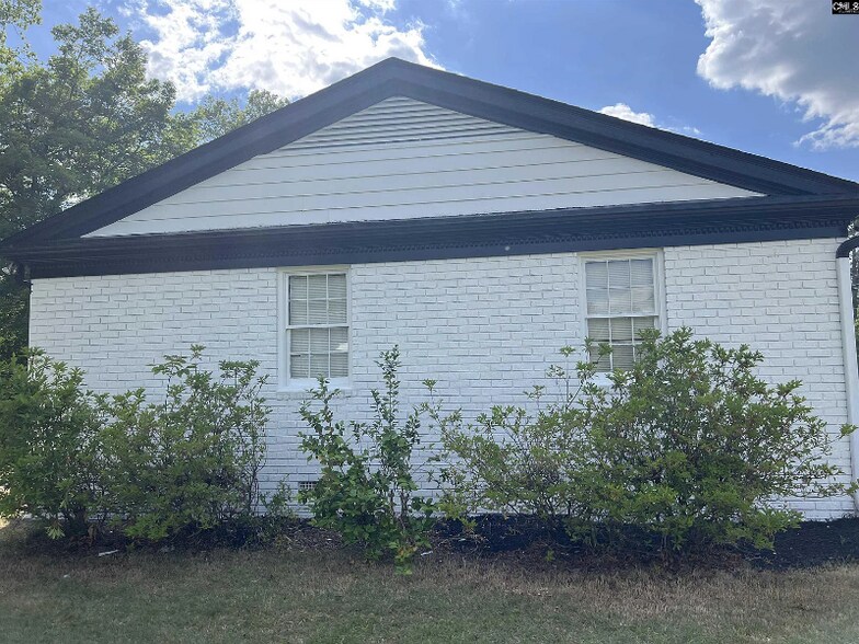 Building Photo - 226 E Byrnes St