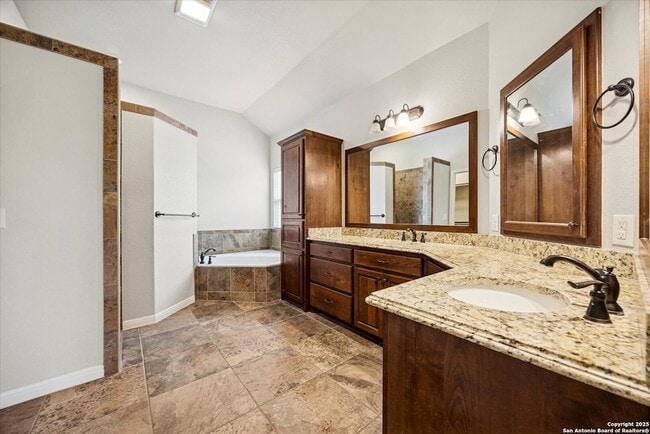 Building Photo - 249 Legacy Hills