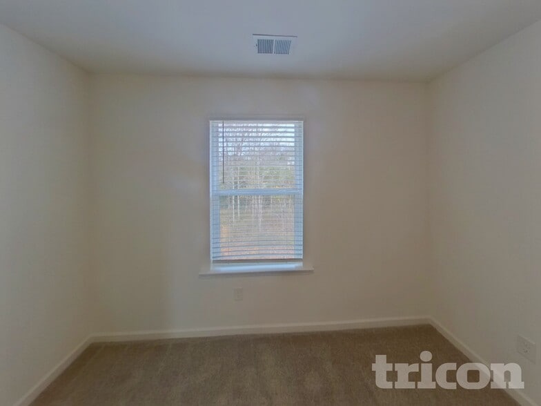 Building Photo - 217 Paisley Wy