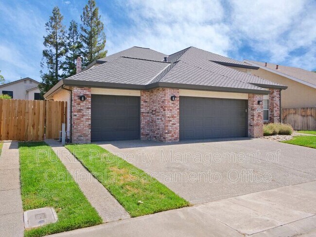 Building Photo - 8777 Cooperston Way