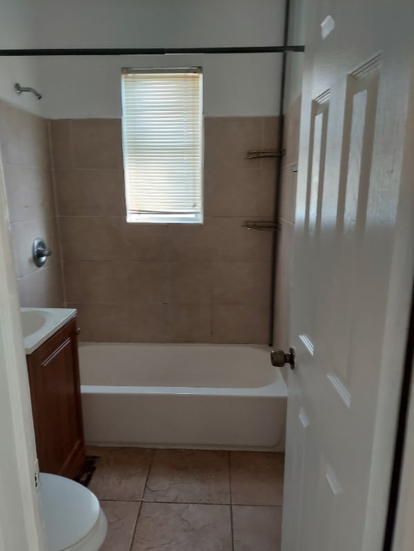 Building Photo - 2513 Grant St