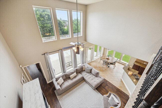 Building Photo - 28919 Crested Butte Dr